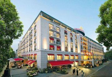 GRAND ELYSEE Hamburg