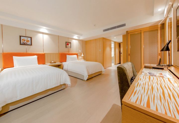 Royal Dragon Hotel